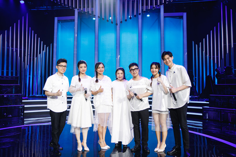 新手化妆师如何找工作？